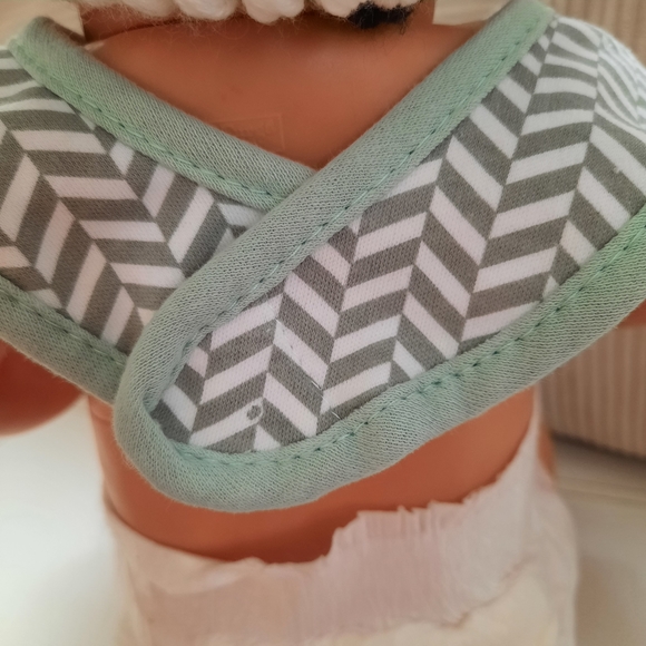 4/$20 Chevron Bib & Socks Infant Bundle for Baby Shower - Picture 6 of 7